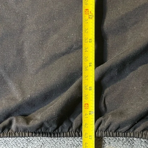 Revamped | Black Padded Sleeveless Crop Top | Size L - Picture 8 of 10